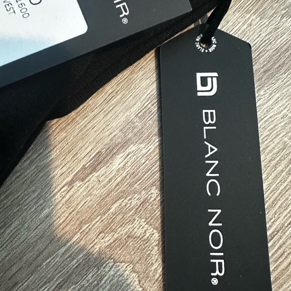 Blanc Noir Black Quilted Vest - Picture 9 of 10